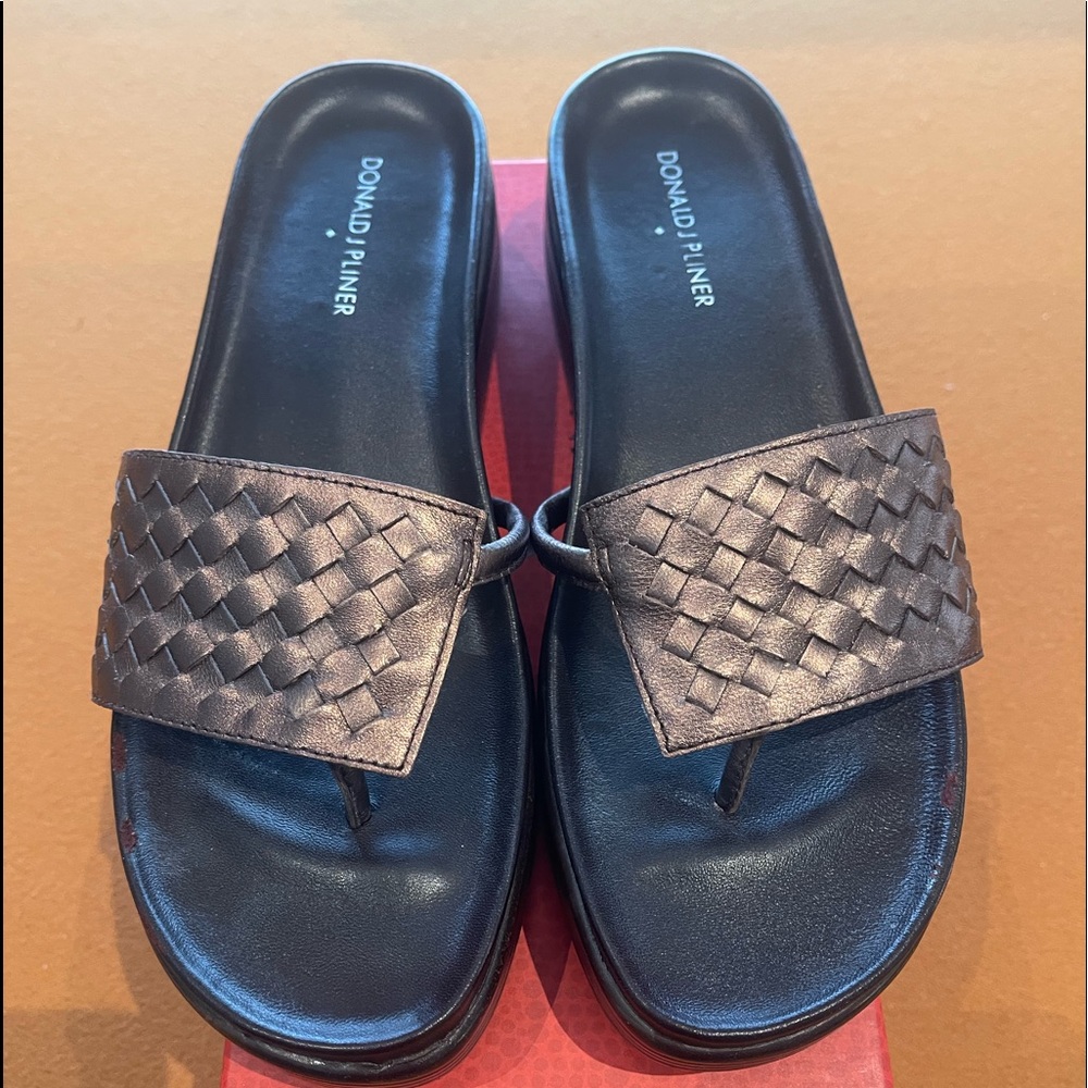 Donald Pliner sandals